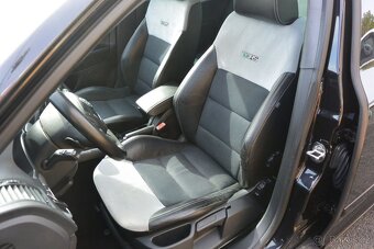 PRODÁM Škoda Octavia 2.0TDi RS DSG R.V.2011 - 10