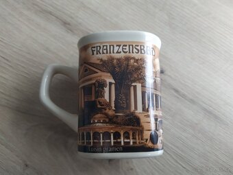 Různé hrníčky i retro - 10