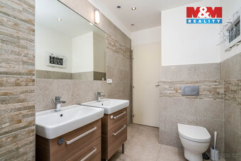 Prodej bytu 3+1, 105 m², Praha 7, ul. Veletržní - 10