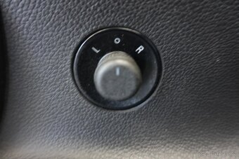 Opel Astra 1.4T , 103 kW benzín, 2011 - 10