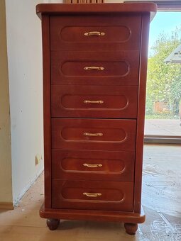 Obývací stěna, jídelní stůl, konferenční stolek - 10