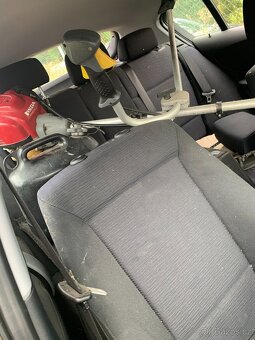 BMW E87 118i díly / na díly - 10