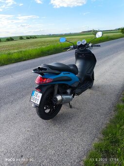 Piaggio Beverly 200 - 10