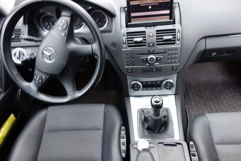 Mercedes C250cdi vplné výbavě. - 10