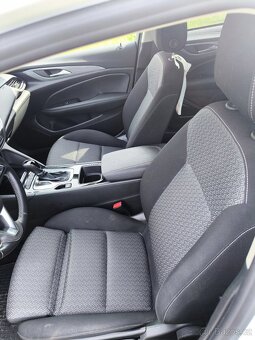 Opel Insignia Sports Tourer 1.6cdti 100kw rok 2020 - 10