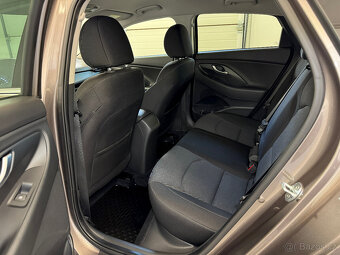 Hyundai i30 Fastback 1.5TGDI 118kw MHEV Family Smart RV.2022 - 10