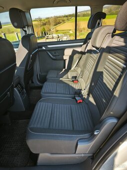 VW Touran 1,6 TDI - 10