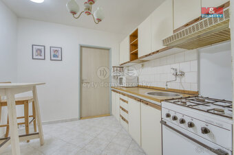 Pronájem bytu 4+1, 50 m², Praha, ul. Molákova - 10