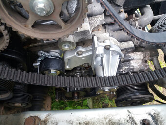 Ford Focus 1,6i Nová TK, po výměně rozvodů a servisu. - 10