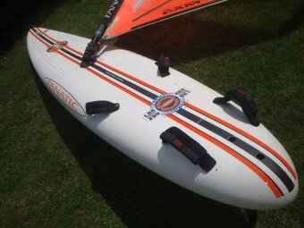 Kompletní windsurfing Fanatic s 3 plachtama - 10