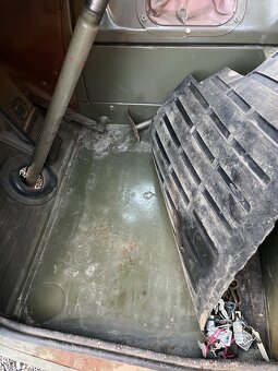 Praga V3S - kabina - 10