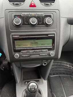 Volkswagen Caddy 2,0 CNG 80kW R.2016 116000km Vestavba - 10