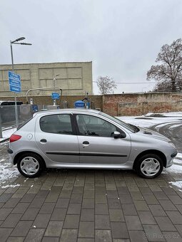 Peugeot 206 - 10