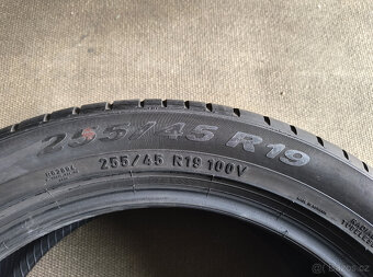 LETNÍ PNEU PIRELLI 255/45/19-4KS - 10