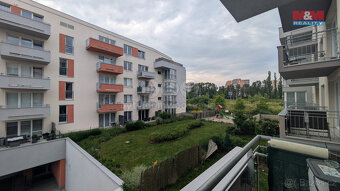 Pronájem bytu 1+kk, 34 m², Praha, ul. Toufarova - 10