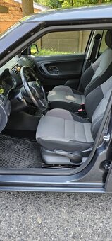 Škoda Fabia II 1.2TSI 63kW, facelift, výbava - 10