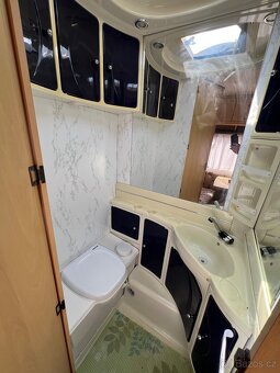 Obytný karavan TEC,palandy,5 os, 1200 kg - 10