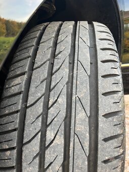 Mercedes-Benz B180 - 10