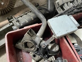 Ford Transit 2.0tddi náhradní díly - 10