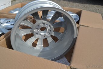 Nové orig. alu disky Škoda Karoq,Seat Ateca 6JxR16, 5x112. - 10