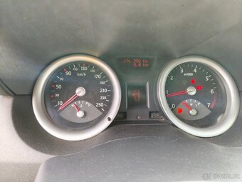 Renault Megane II Cabrio 2.0i - 10