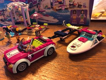 LEGO 41316- Andrein vůz s přívěsem pro člun - 10