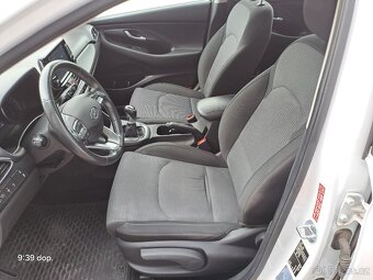 HYUNDAI i30 1.5i-benzin COMFORT r.22 1.majiteli PLNÝSERVIS - 10