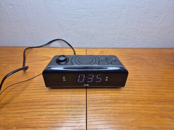 Elegantní radiobudík JVC RA-E211B s velkým LED displejem - 10