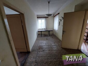 Prodej podílu o velikosti 1/2 - Zemědělská usedlost v Českém - 10