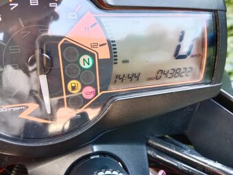 KTM 990 Super Duke R - 10