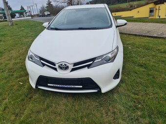 Toyota Auris - 10