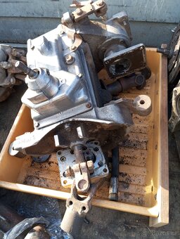 Díly na malotraktor niva 2121 a další - 10