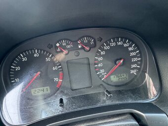 Volkswagen golf - 10