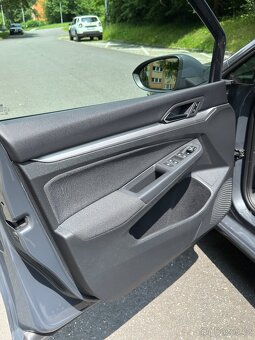 Volkswagen Golf 8 Variant 2.0 TDi DSG - 10