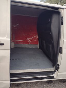 Volkswagen Transporter T5.1 2.0TDI - 10