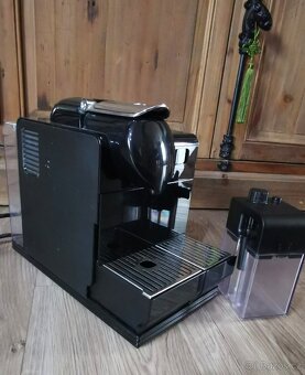 NESPRESSO De'Longhi Lattissima kávovar na kapsle - 10
