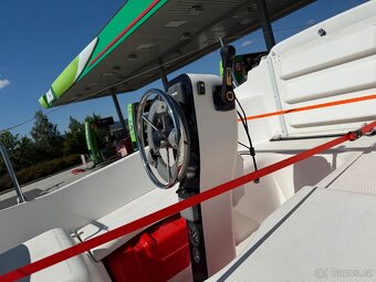 🛥️ Motorsailer MacGregor 26M – plachetnice + Mercury 80 HP - 10