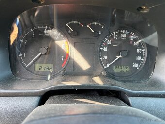 Škoda Octavia 1.6mpi 55kw - 10