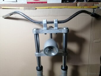 Tlumiče showa HD - 10