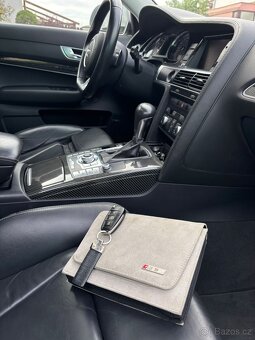 Audi RS6 5.0 TFSI quattro (C6) – Sedan – Legendární V10 - 10