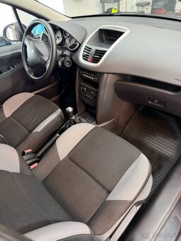 Peugeot 207 TRENDY 1.4 - 10