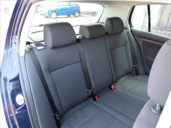 Volkswagen Golf 1,4 i KLIMA-HNED ODJÍŽDÍTE - 10