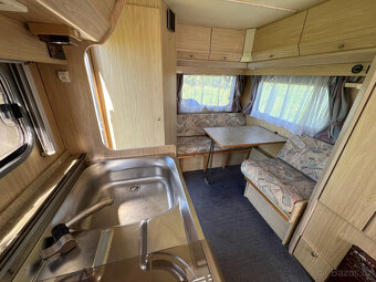 Karavan Beyerland Vitesse 430TM, osoby, předstan - 10