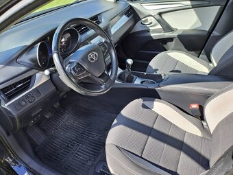 Prodám Toyota Avensis Combi 2.0D 2/2019 - 10