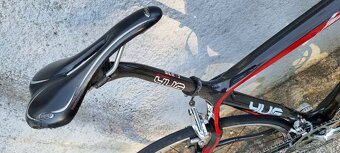 Karbonové silniční kolo - 10