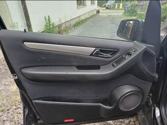 Mercedes Benz B170 2.0 NGT - 10