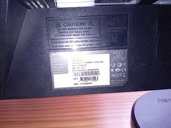 LCD monitor Gateway MW19V – 19", 1440x900, repro, DVI+VGA - 10