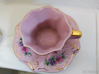 Růžový porcelán - hrneček s talířkem - 10