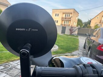 Ducati Diavel V4 2/2024 - 10