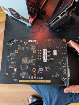 Asus Phoenix GeForce GTX 1650 4Gb GDDR6 - 10